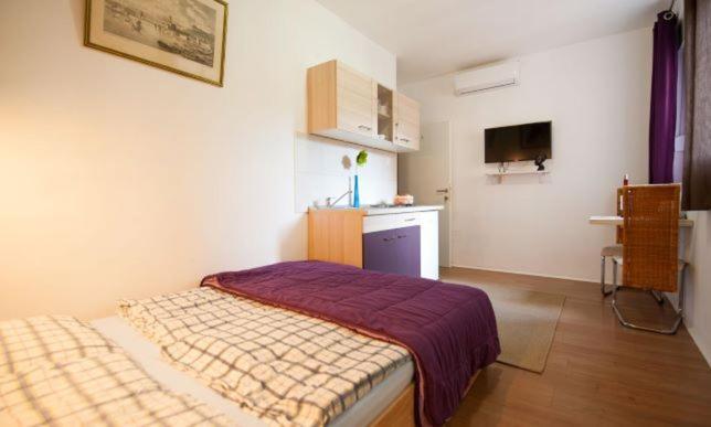 Centar 2 Private Room With Ensuite And Kitchenette Split Buitenkant foto